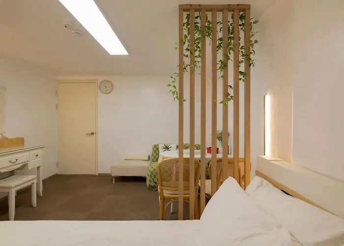 40s Cozy Hongdae 公寓 首爾
